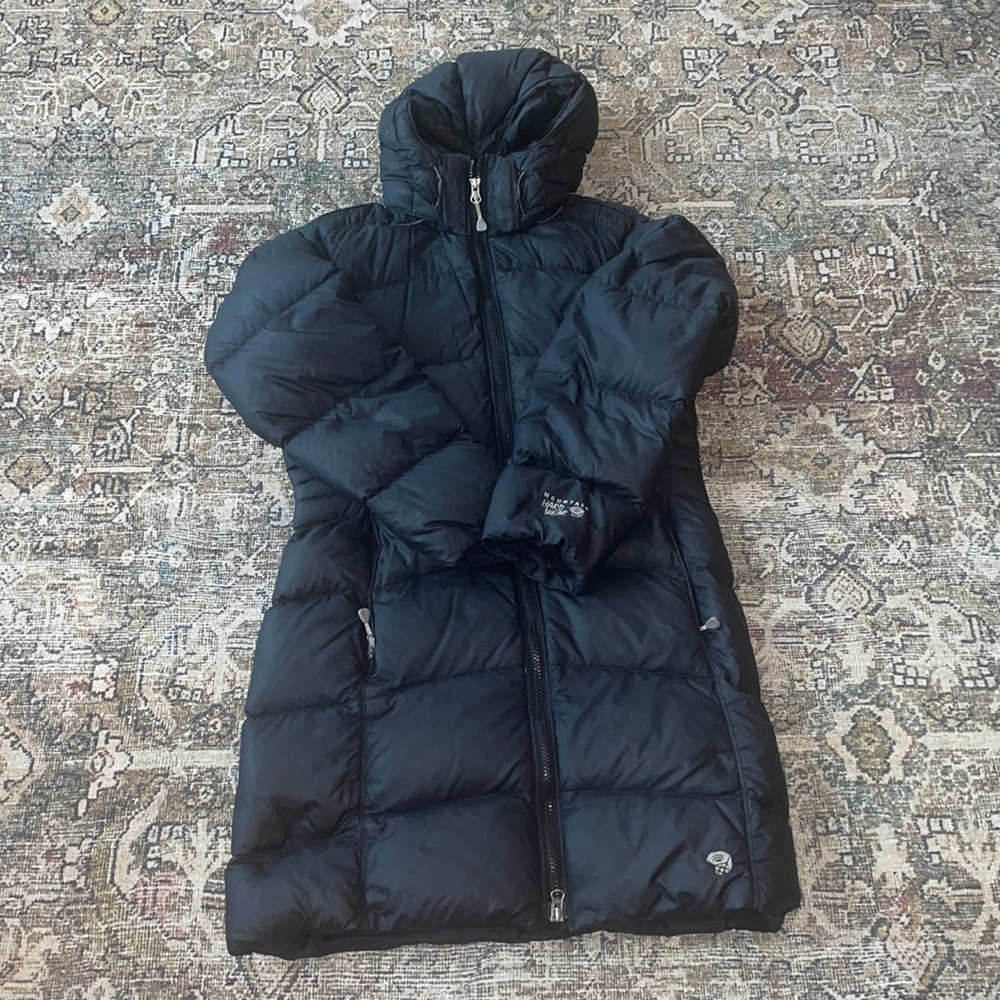 GUC Mountain Hardwear Down Coat!